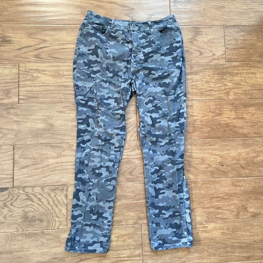 D&Co Denim & Company Pants Women's Size 8 Camo Printed Dark Gray Skinny Ankle